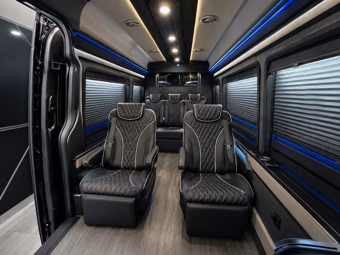 corporate airport shuttles in fontana built around your business travel schedule